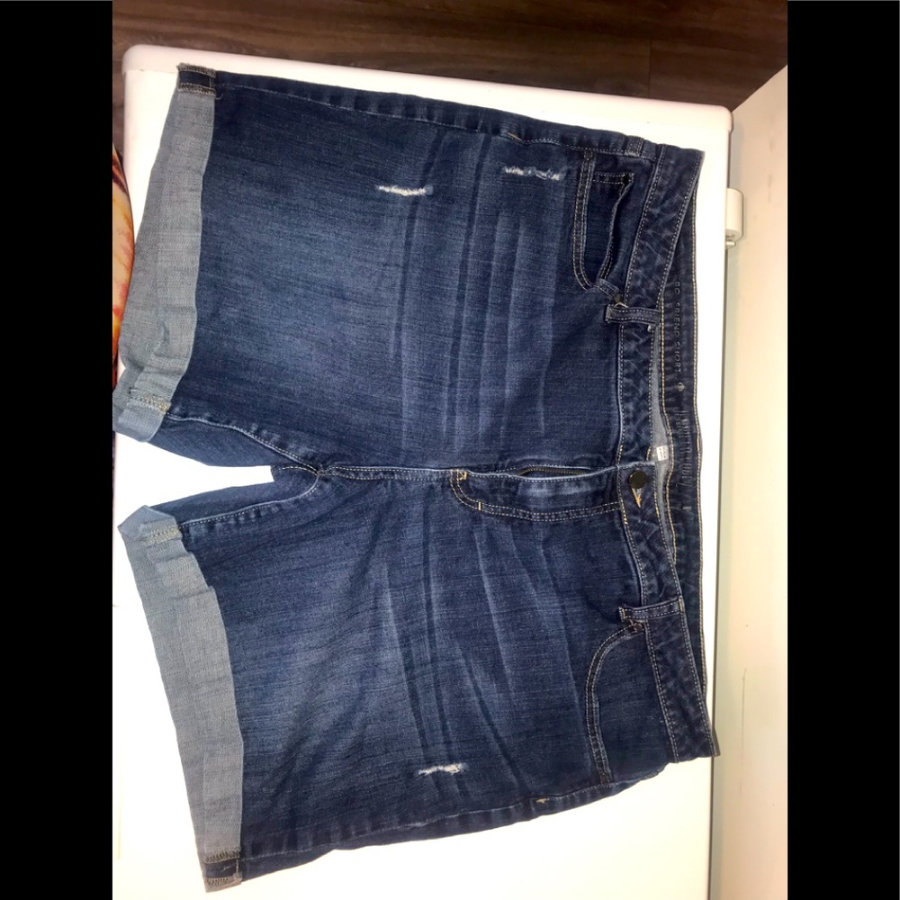 Size 20 JLo denim shorts. Dark wash
